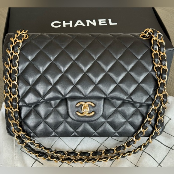 ‼️SOLD‼️ AUTHENTIC CHANEL Classic Jumbo Double Flap Bag, Lambskin, Blk, Gold H/W - Picture 4 of 16
